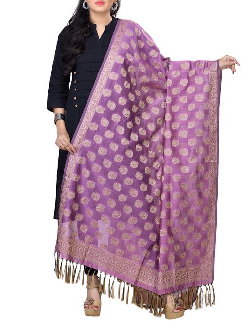 banarasi dupatta with fringes - 15729209 - Standard Image - 1