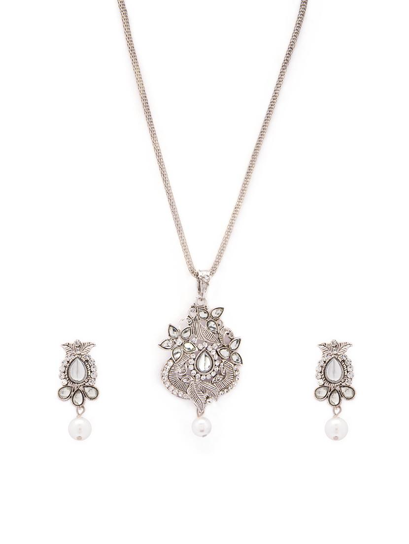 silver metal necklaces and earring - 15731222 - Zoom Image - 1