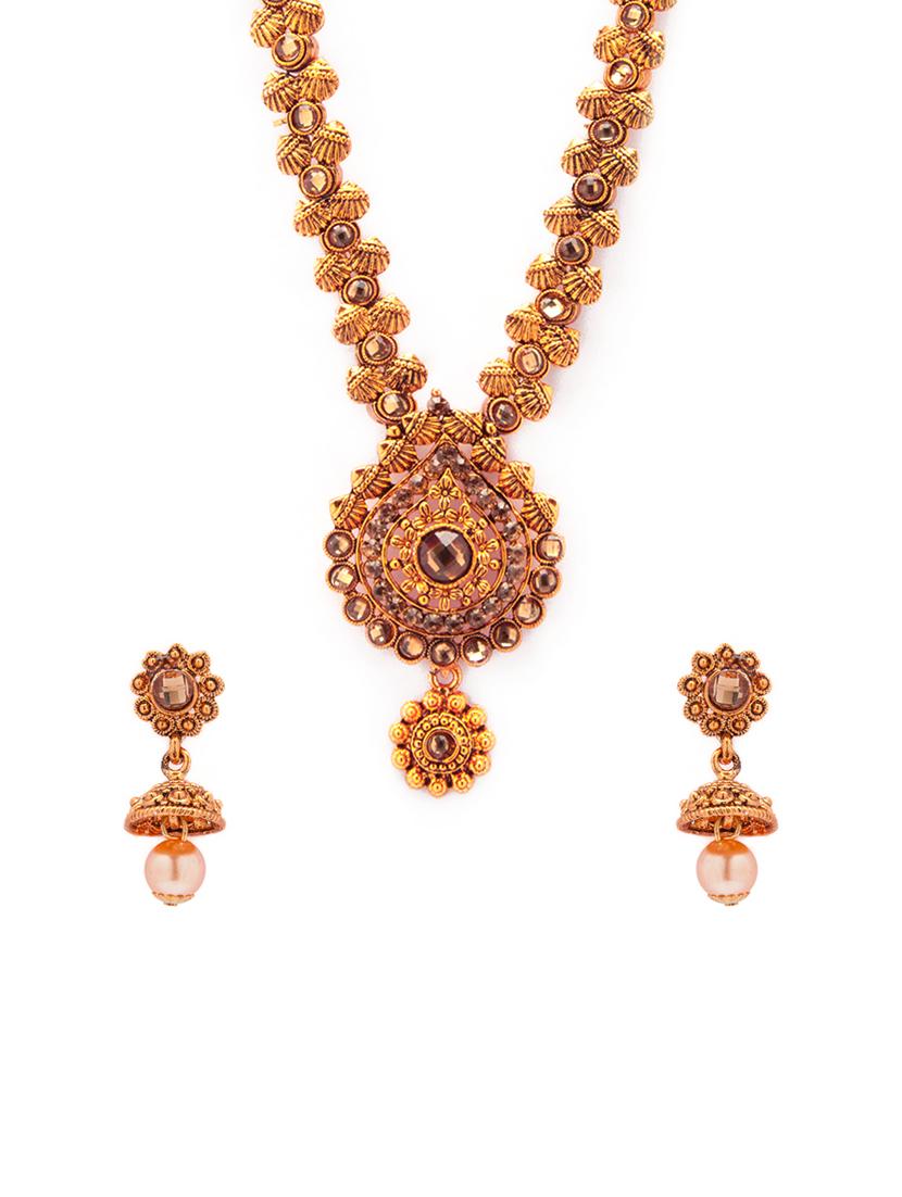 gold metal necklaces and earring - 15731227 - Zoom Image - 1