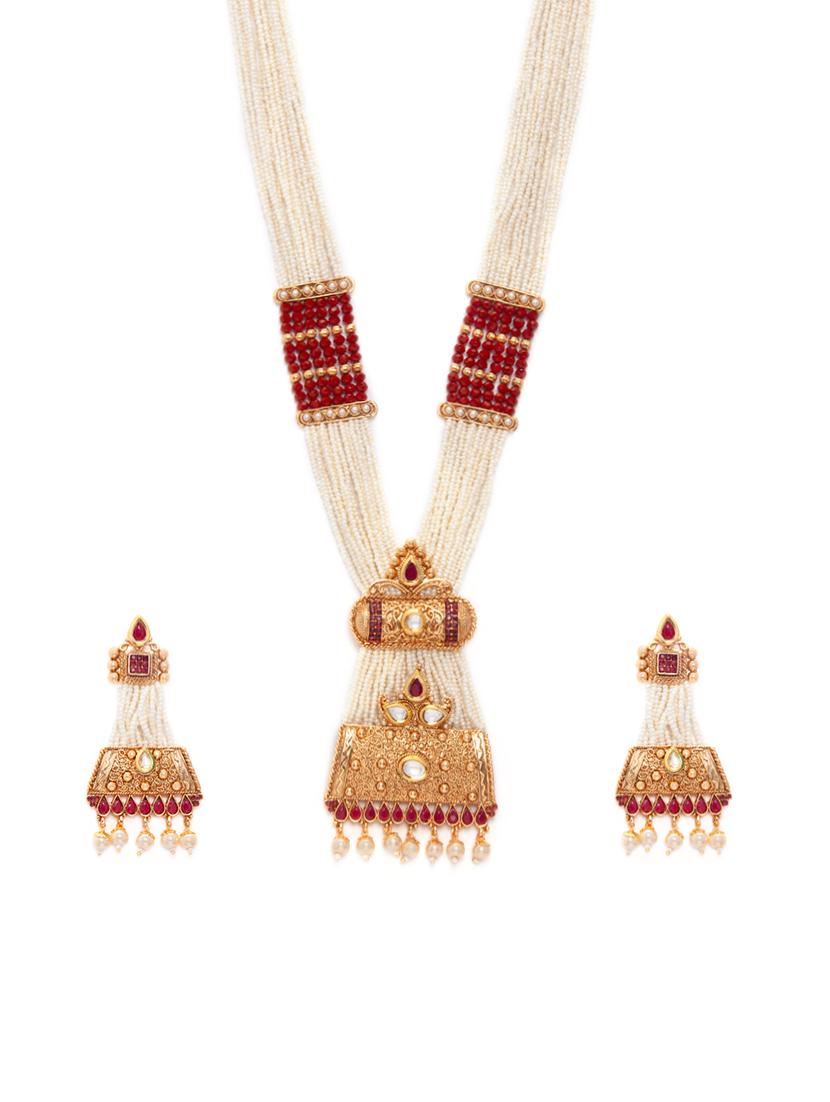 gold metal necklaces and earring - 15731228 - Zoom Image - 1