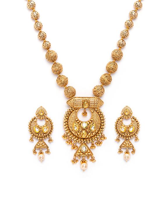 gold metal necklaces and earring - 15731231 - Zoom Image - 1