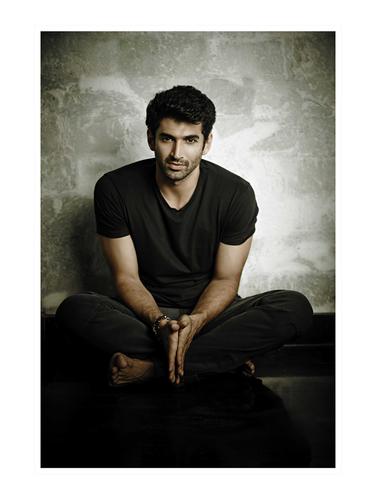 Rawpockets"Arjun Kapoor"Wall posters (PaperBoard,33cmX48cm) - 15732917 - Very Small Image - 1