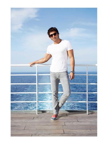 Rawpockets"Ranveer Singh"Wall posters (PaperBoard,33cmX48cm) - 15732945 - Very Small Image - 1