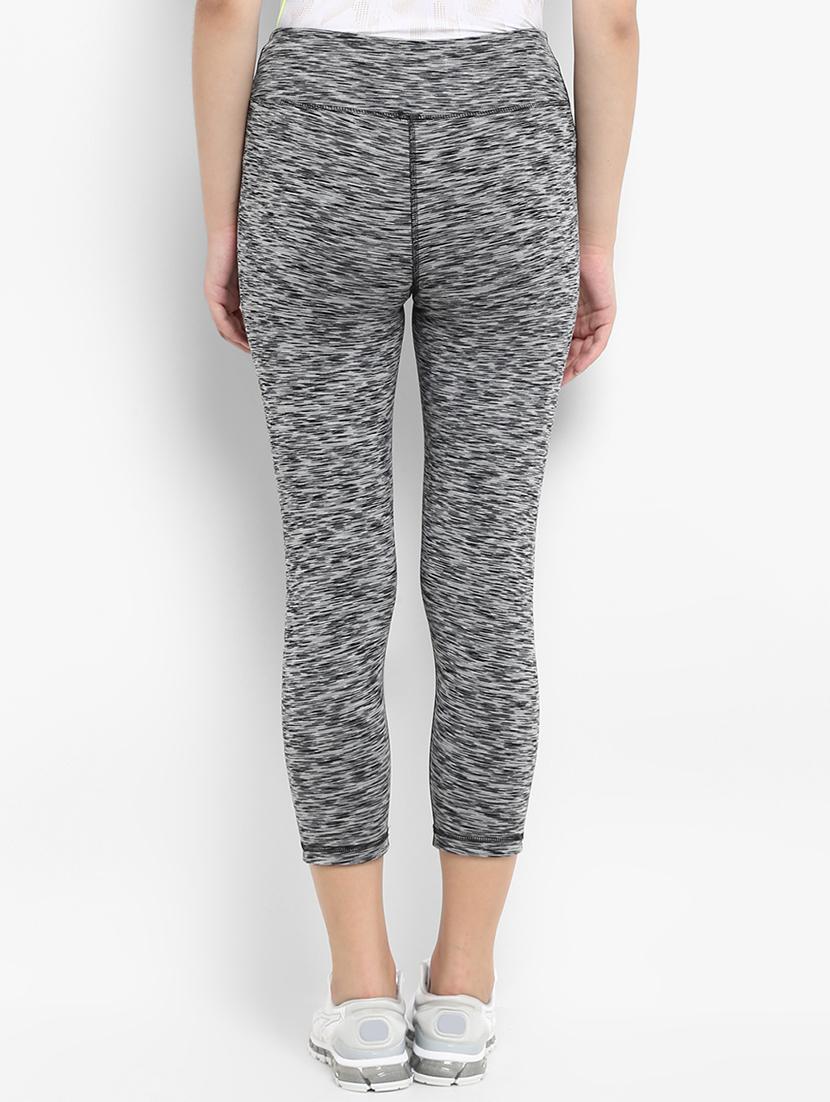 mid waist sports capri - 15735482 - Zoom Image - 3