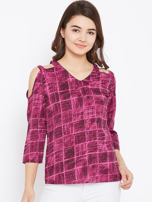 cut out detail printed top - 15735858 - Standard Image - 1