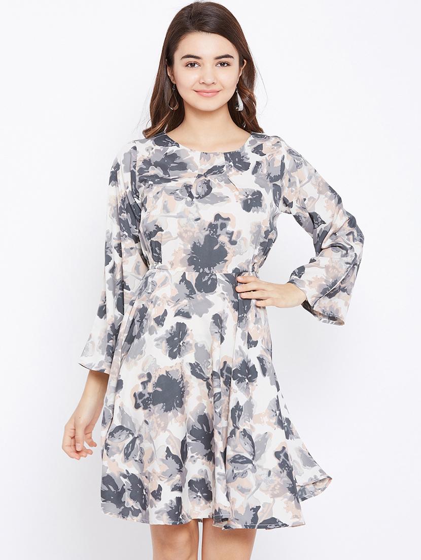 bell sleeved flared dress - 15735926 - Zoom Image - 1