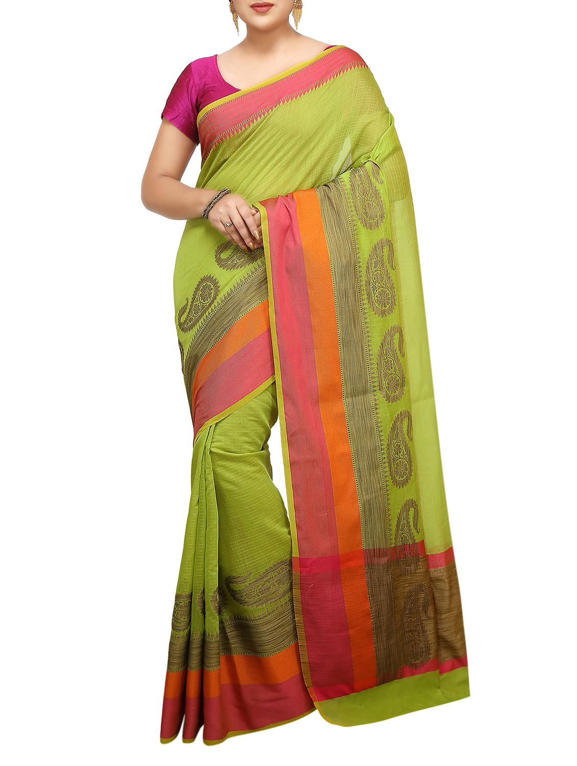paisley zari border banarasi saree with blouse - 15737957 - Zoom Image - 1