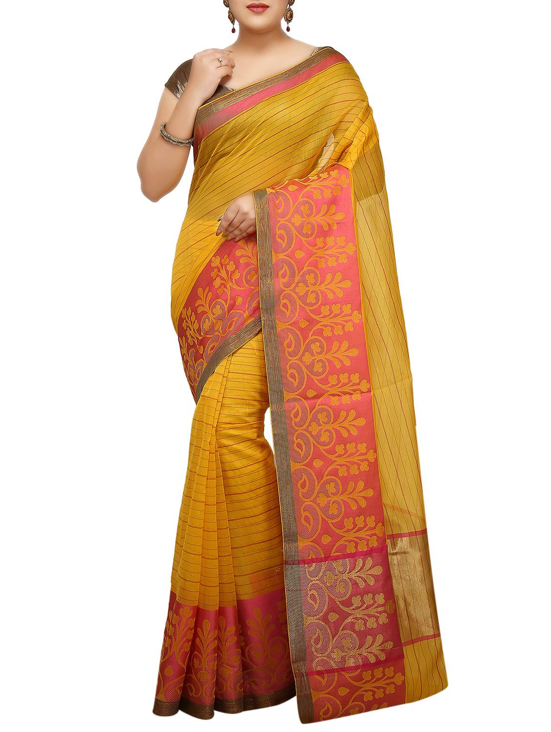 gold zari pallu banarasi saree with blouse - 15738032 - Zoom Image - 1