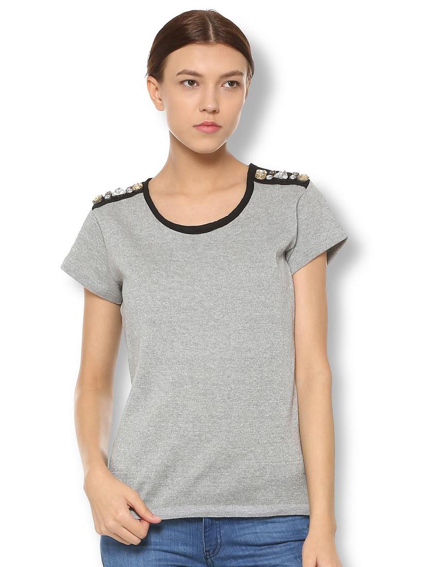 embellished detail short sleeved top - 15738092 - Zoom Image - 1