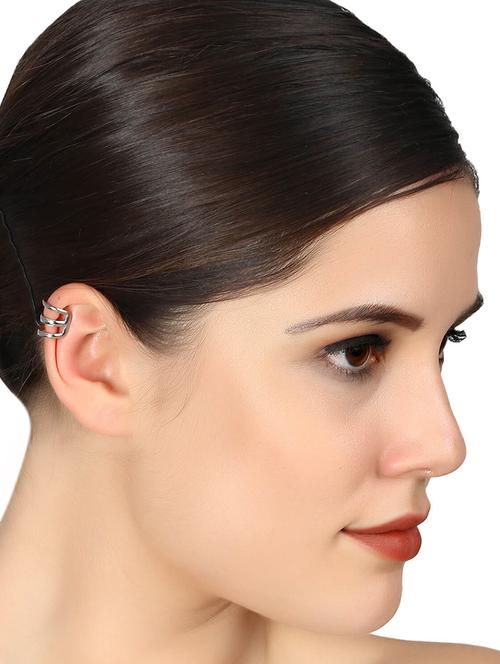 silver metal studs earring - 15739013 - Standard Image - 1