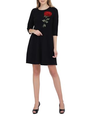 keyhole back embroidered dress - 15739137 - Standard Image - 4