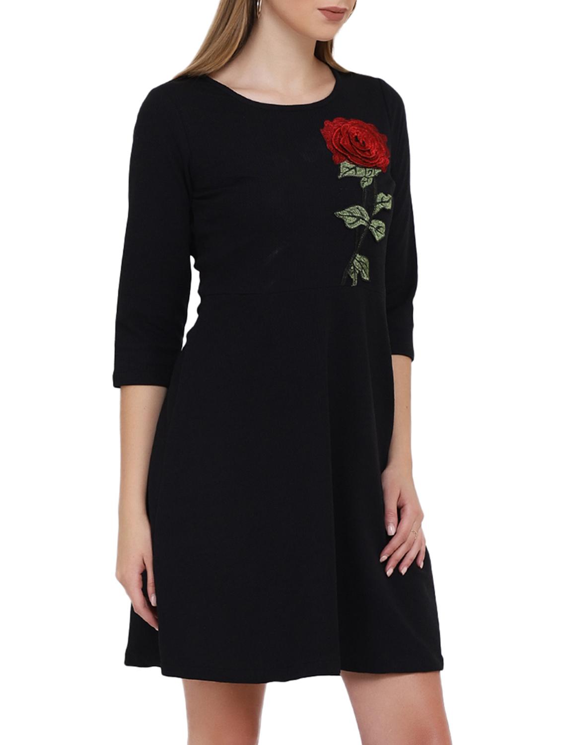 keyhole back embroidered dress - 15739137 - Zoom Image - 2