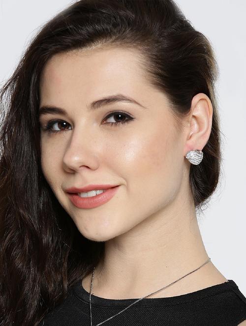 silver plated studs earring - 15743480 - Very Small Image - 1