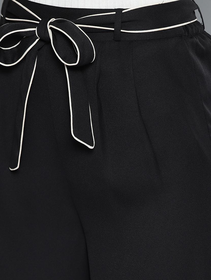 tie-up waist pleated wide leg trouser - 15748361 - Zoom Image - 5