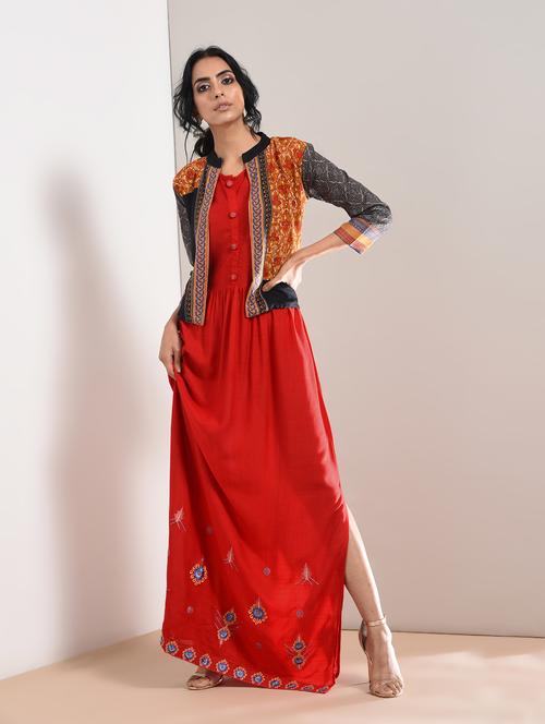 Embroidered slit kurta with jacket - 15760015 - Standard Image - 1