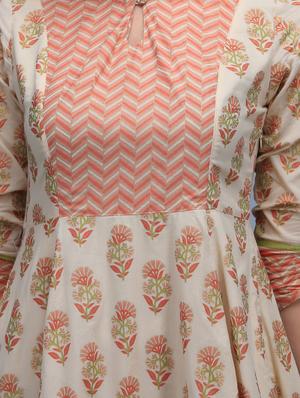 block print flared maxi dress - 15760337 - Standard Image - 4