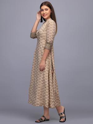 block print flared maxi dress - 15760340 - Standard Image - 2