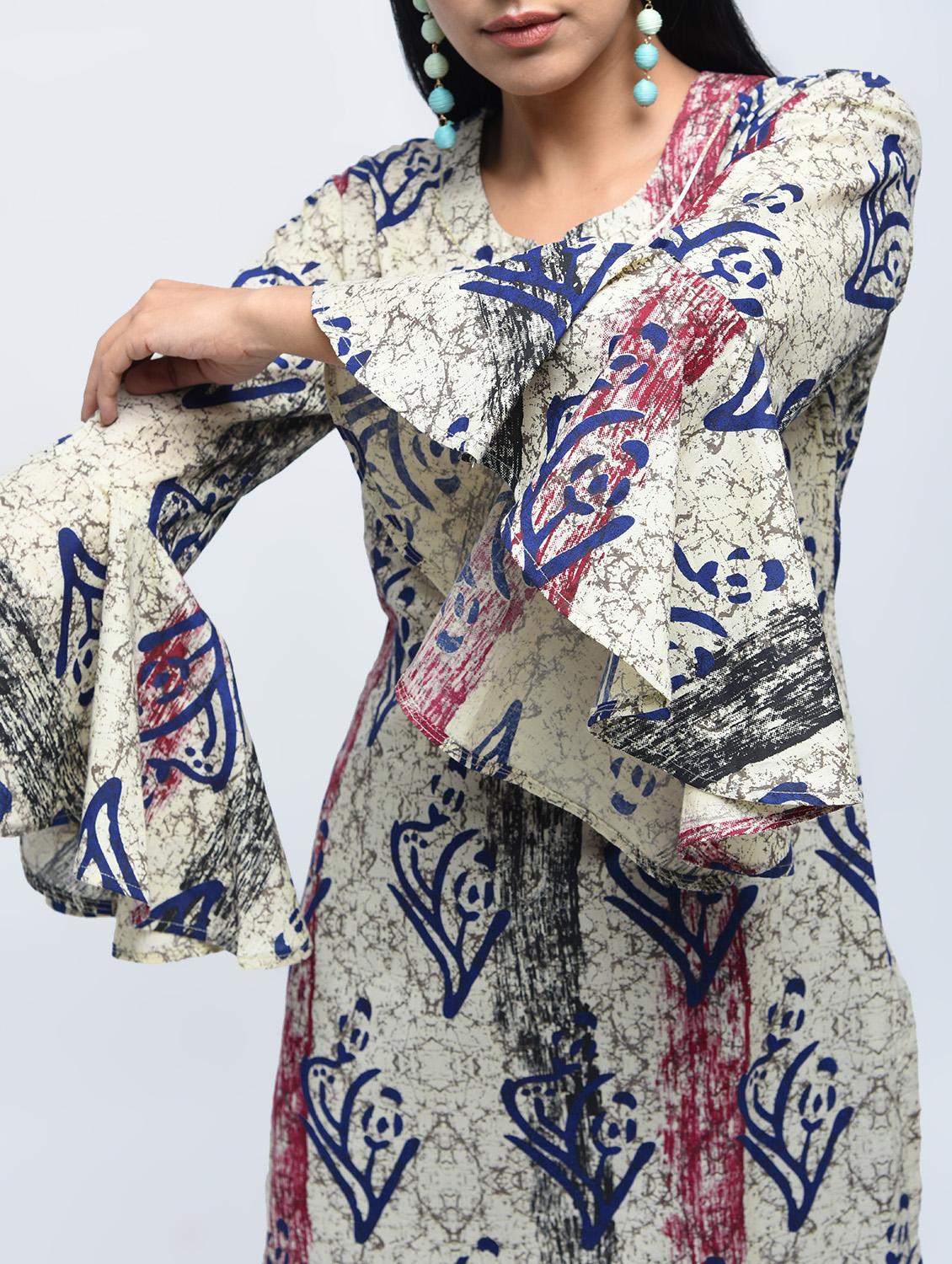 printed bell sleeves straight kurta - 15765067 - Zoom Image - 4