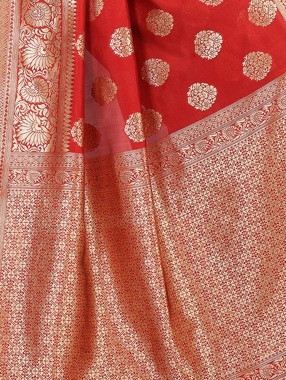 zari floral motif banarasi saree with blouse - 15766896 - Zoom Image - 4