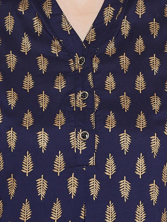 foil print navy blue straight kurta - 15772196 - Zoom Image - 4