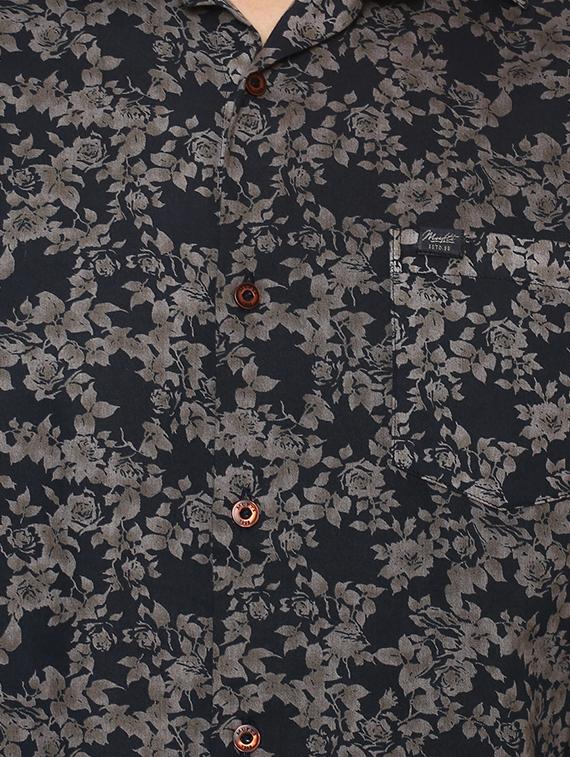 blue floral printed casual shirt - 15772748 - Zoom Image - 4
