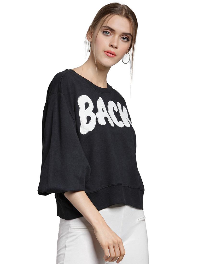 contrast letter patch sweatshirt - 15774793 - Zoom Image - 2