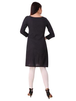 straight printed kurta - 15775350 - Standard Image - 3