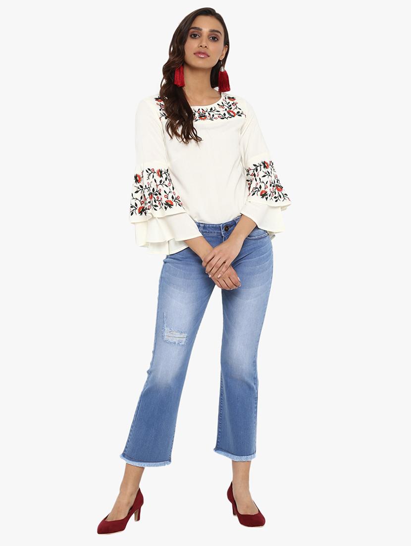 frayed distressed bootcut jeans - 15778539 - Zoom Image - 4