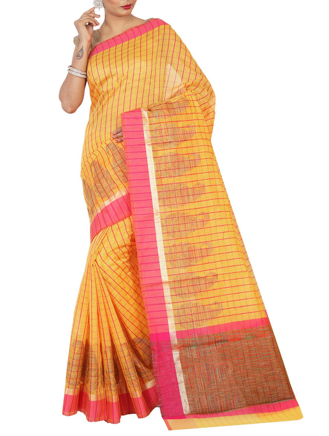 contrast border checkered woven saree with blouse - 15785311 - Zoom Image - 1