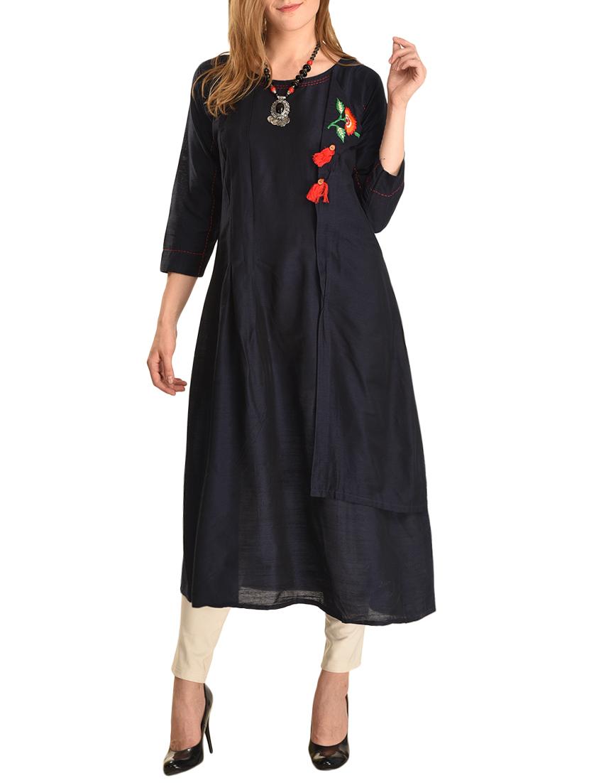 embroidered flared kurta - 15798364 - Zoom Image - 1