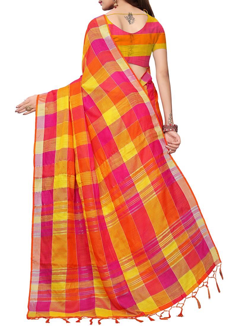 contrast shades linen checkered handloom saree with blouse - 15798622 - Zoom Image - 2