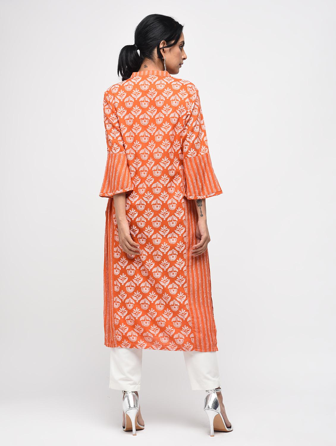 block printed bell sleeves straight kurta - 15799438 - Zoom Image - 3