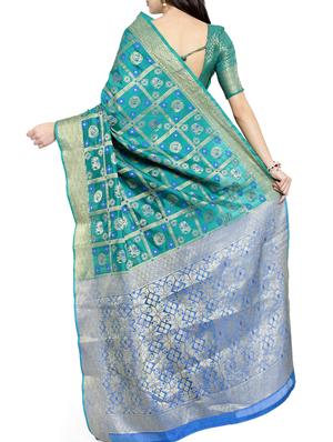 zari woven patola saree with blouse - 15799505 - Standard Image - 2