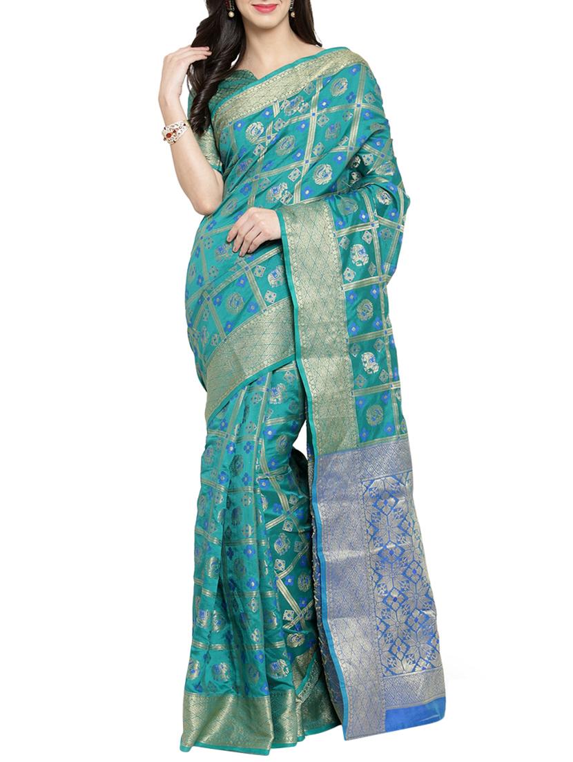 zari woven patola saree with blouse - 15799505 - Zoom Image - 1
