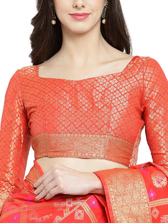 zari woven patola saree with blouse - 15799506 - Zoom Image - 3