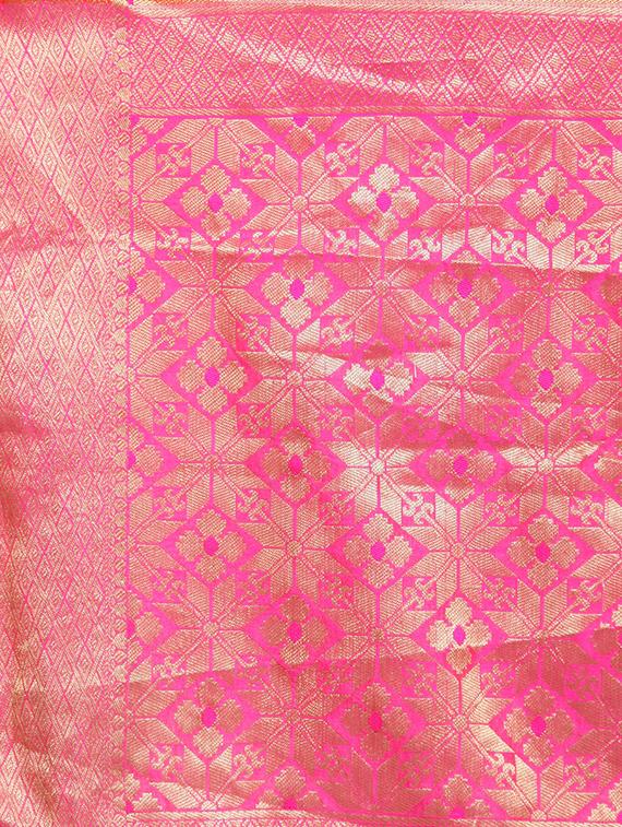 zari woven patola saree with blouse - 15799506 - Zoom Image - 4