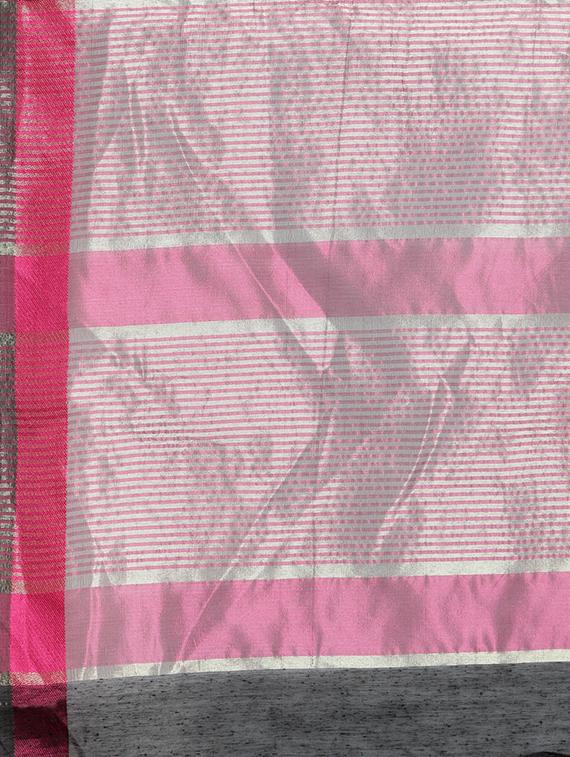 zari bordered banarsi saree with blouse - 15799526 - Zoom Image - 4
