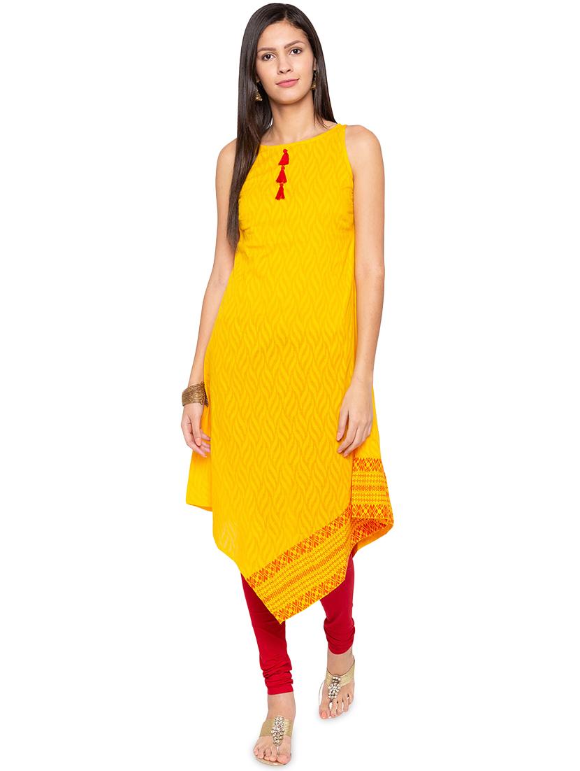 ethnic motif printed assymetrical kurta - 15799933 - Zoom Image - 1