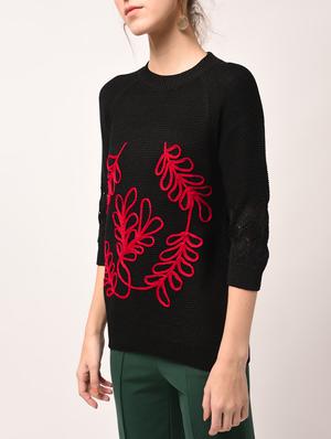 raglan sleeved embroidered pullover - 15800276 - Standard Image - 4