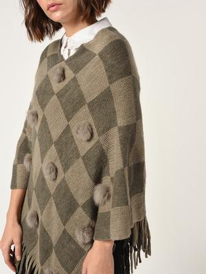pom pom checkered fringed poncho - 15800348 - Standard Image - 4