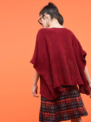 boat neck oversized knitted poncho - 15800353 - Standard Image - 3