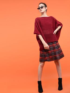 boat neck oversized knitted poncho - 15800353 - Standard Image - 4