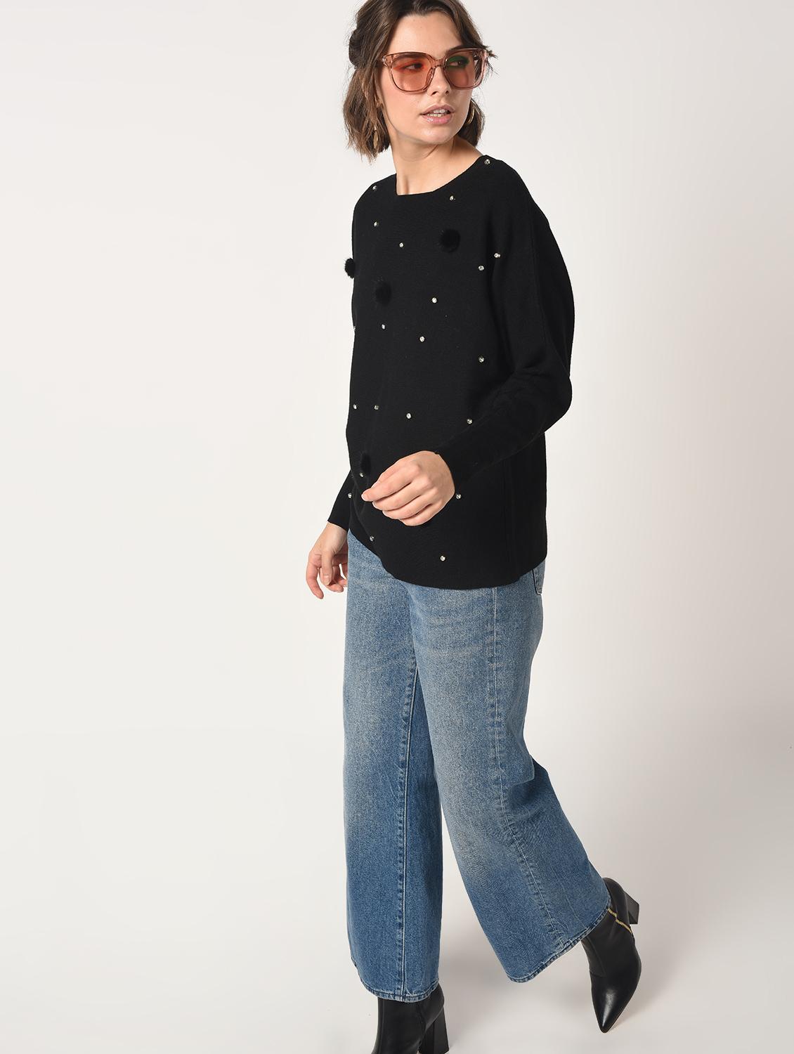 pom pom embellished boat neck top - 15801680 - Zoom Image - 4