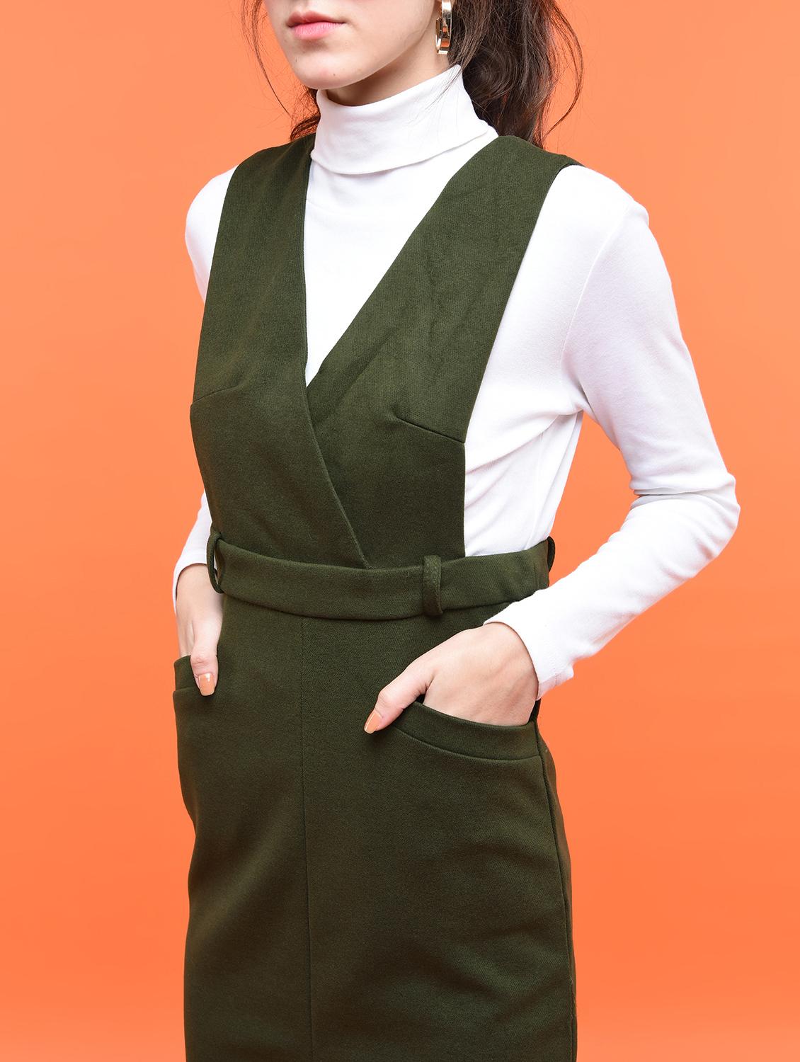 overlap neck pinafore dress - 15801702 - Zoom Image - 4