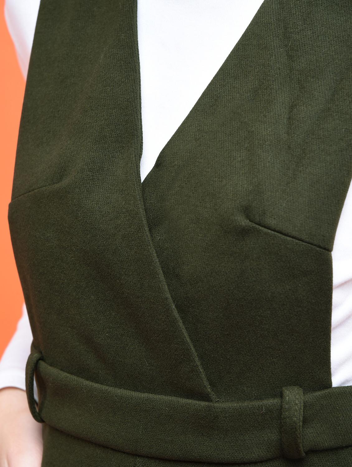 overlap neck pinafore dress - 15801702 - Zoom Image - 5