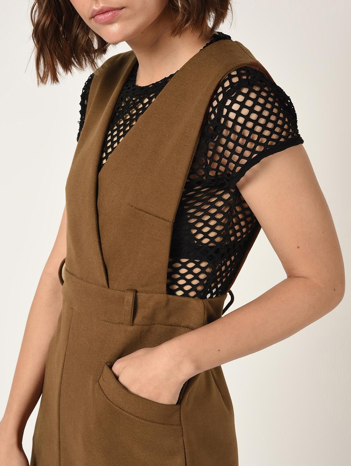 overlap neck pinafore dress - 15801703 - Zoom Image - 4
