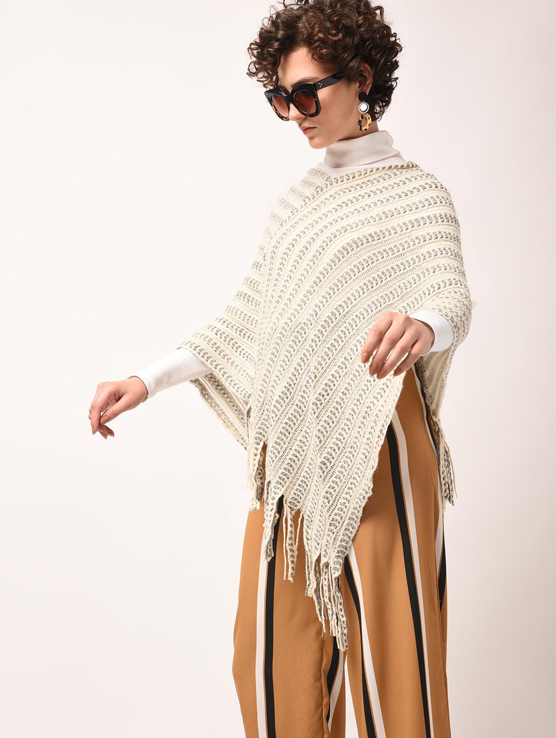 fringed hem knitted poncho - 15801884 - Zoom Image - 4