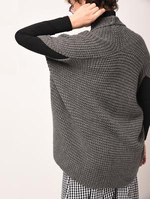 dolman sleeved asymmetric hem shrug - 15801898 - Standard Image - 3