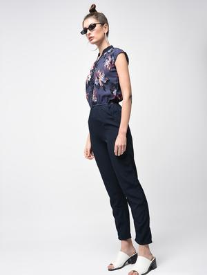 button detail floral jumpsuit - 15803783 - Standard Image - 3