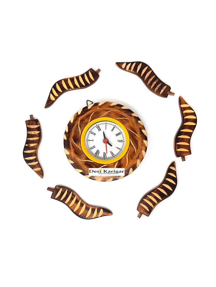 wooden antique rising sun analog wall clock - 15804359 - Zoom Image - 4